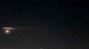 Киев. Сбитый БПЛА падает на живые постройки.