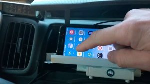 Держатель смартфона с беспроводной зарядкой