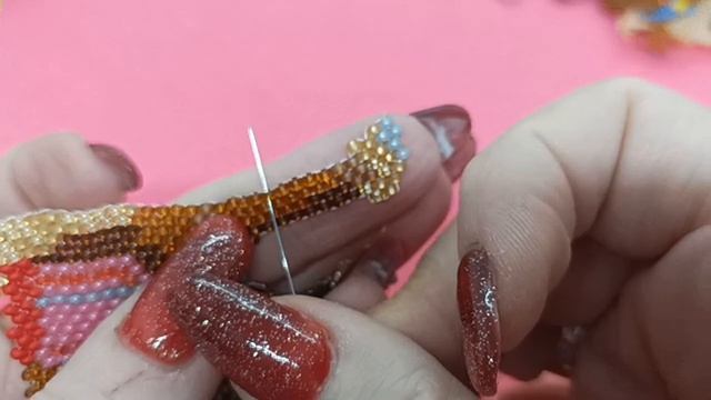 ЛОШАДКА. Кирпичное плетение. Часть 8 из 10 от Светланы Литвиновой смотреть онлайн