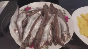 Мойва в чугунке, юшка по деревенски