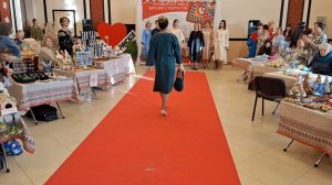 Коллекция валяной одежды дизайнера Галины Дудовцевой. "Город мастеров" в селе Коринское.