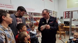 Ep.193 Canadian Family Receives Temporary Residency (Russian Subtitles)