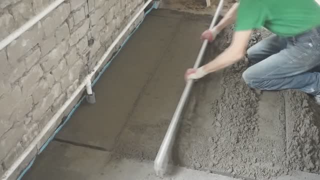 Полусухая стяжка вручную. Все подробности