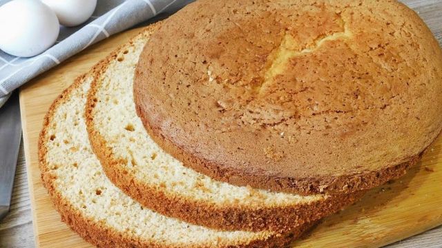 Бисквитный торт который получится у всех.