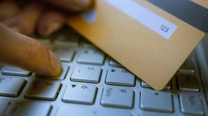 ЦБ ужесточит контроль за переводами с 2026 года: что ждет Россиян?