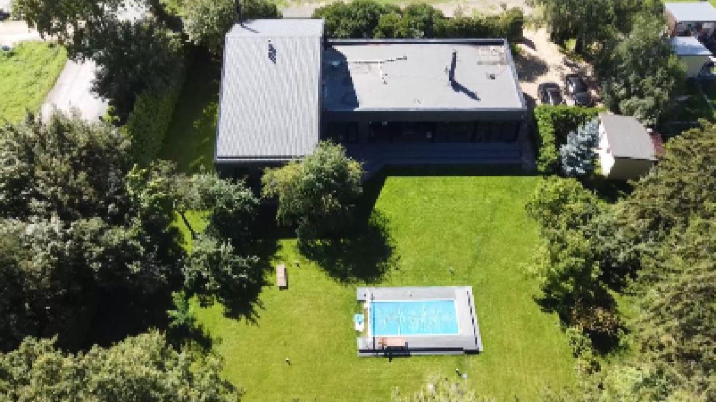 Элитный дом 340 м² с бассейном и террасой — Калининградская область смотреть онлайн