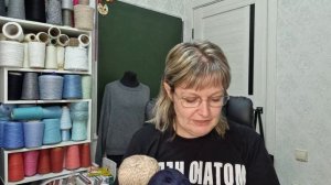 Запись эфира с распаковкой посылки с пряжей и костюмами