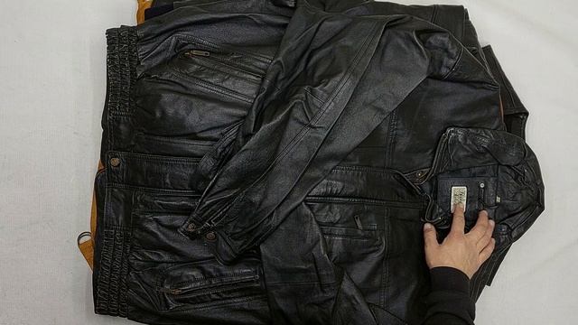 Куртки кожаные  секонд оптом 8 пак