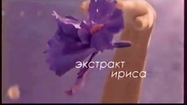 Женщина купается под водой 10 серия