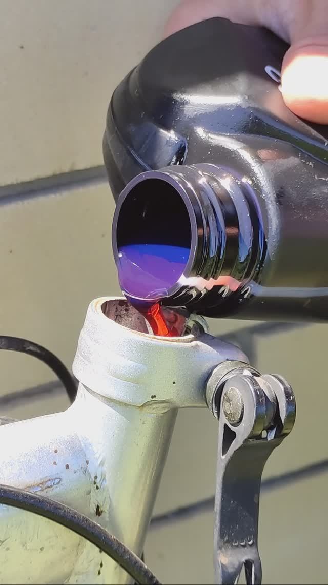 Обязательно запомни этот трюк с велосипедом! Как смазать педали для лёгкой езды? #shorts смотреть онлайн