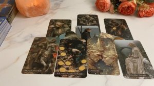 Боится ли он потерять тебя 🍓🧐😘Таро