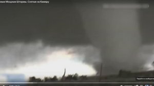 Автобус оказался на крыше дома.15. 11.