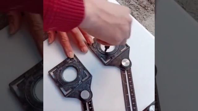 Инструмент плиточника.