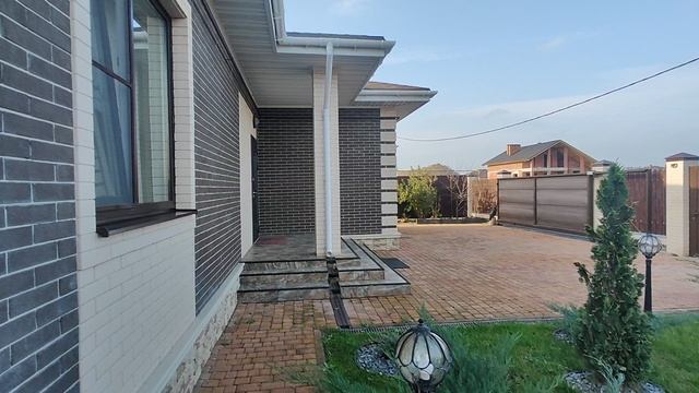 Дом Бомба с Ухоженным участком смотреть онлайн