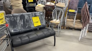 В Светофоре классные завалы посуды! Много новинок для кухни. Красивые тарелки, кружки, кастрюли.