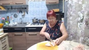 Целый таз мяса всё в дело.