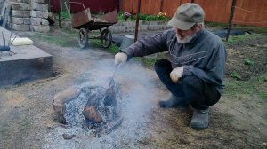 Чуду-юду победили. Лес уже не такой дремучий. Наш ужин. Жизнь станичная на пенсии.