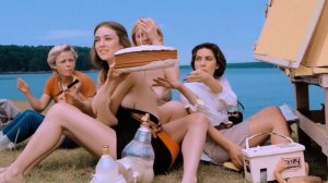 Случайные генерации нейросети (когда сам промпт выдуман нейросетью)