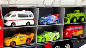 Машинки летают и прыгают! Развивающие мультики Машины помощники. Мультфильмы про машинки