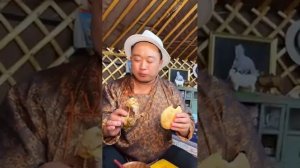 Свежая говядина. Как насчет того, чтобы приготовить вкуснейшее вяленое мясо? #еда #вкусно