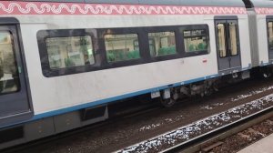 Электропоезд ЭГЭ2ТВ-061  N°7563 Железнодорожная-Апрелевка, на платформе Площадь трёх вокзалов