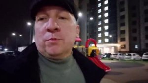 Прогулка двое и собака