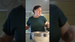 ЗАМЕСИЛА ТЕСТО ДЛЯ ХЛЕБА 🍞