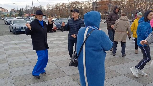 ВСТРЕТИЛ ТЕБЯ Я, БЫЛА ТЫ САМАЯ МИЛАЯ❤️ ТАНЦЫ❤️ ХАРЬКОВ 2025 смотреть онлайн