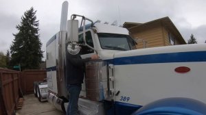 Немного Ремонта Peterbilt 389 и немного поздравлений!
