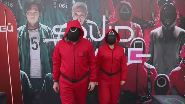 Игра в кальмара: Аниматоры смотреть онлайн