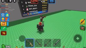 в конце я отошла и не играла :] (играю роблокс)