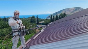 Покраска металлической крыши