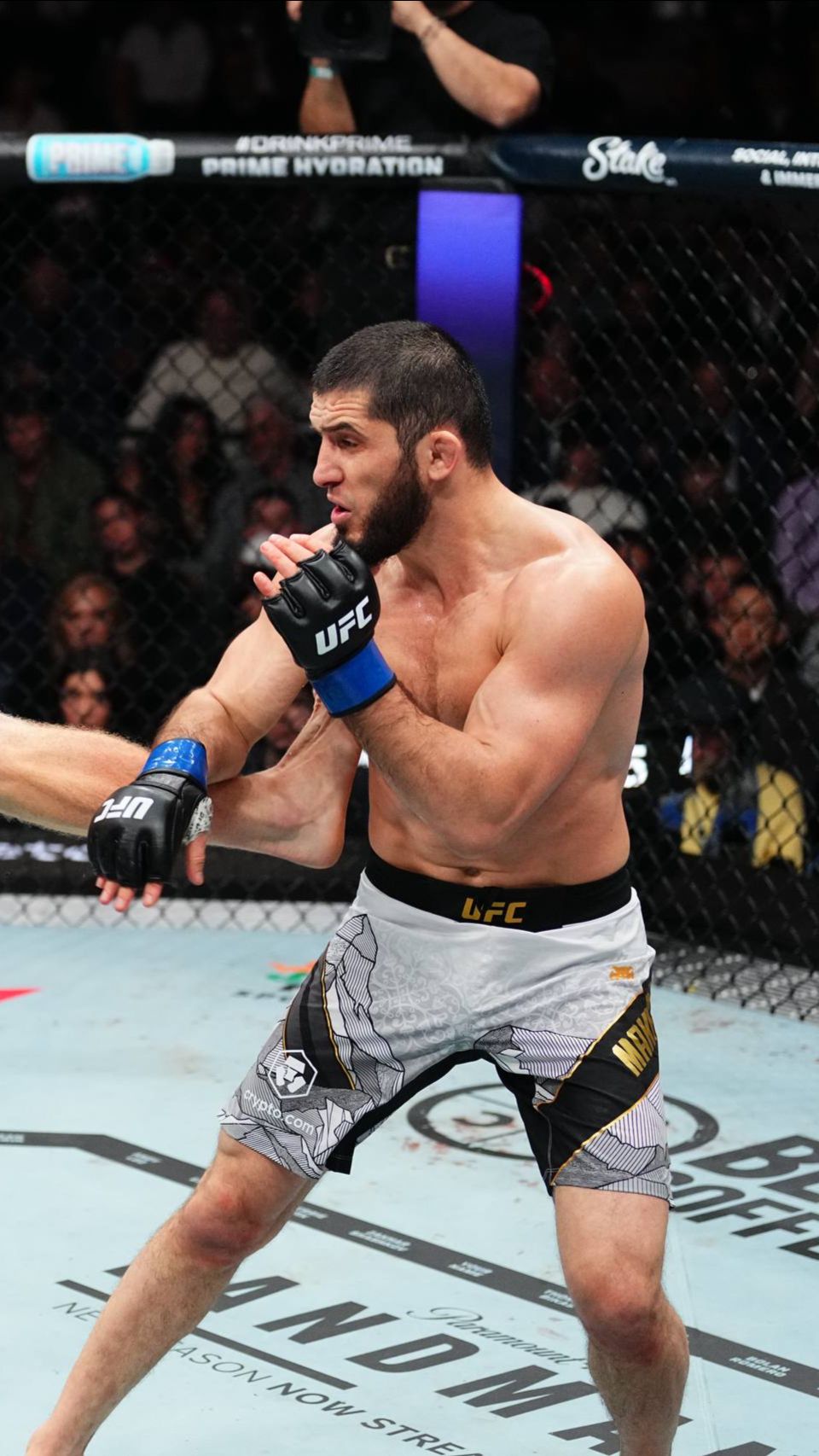 Махачев вошел в историю