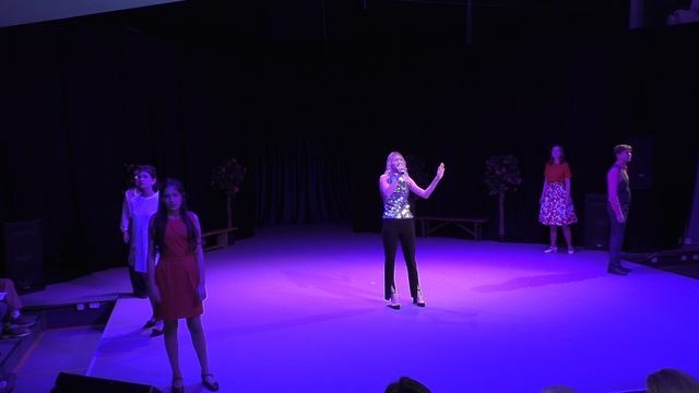 2025-11-15_Эвридика_Ретро-концерт_11_Ищу тебя