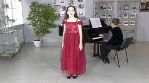 Масленкина Аделина. I Младшая группа Б. Русская народная песня в обр. С. Погребова «Пряха»