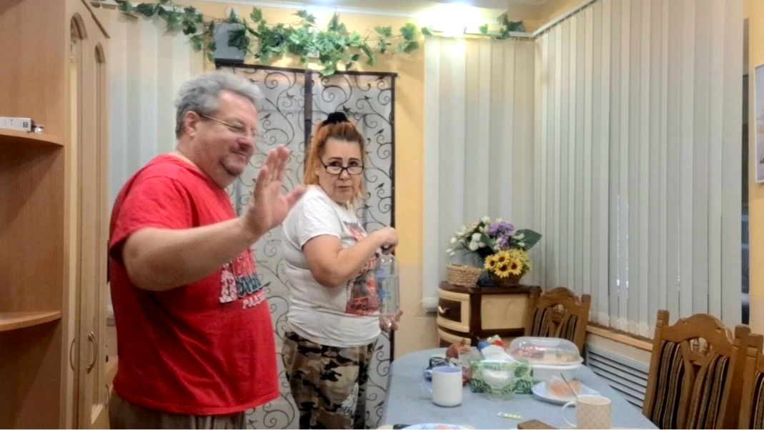 883 Сдали обратно.Дел полно.Сват это Сила.