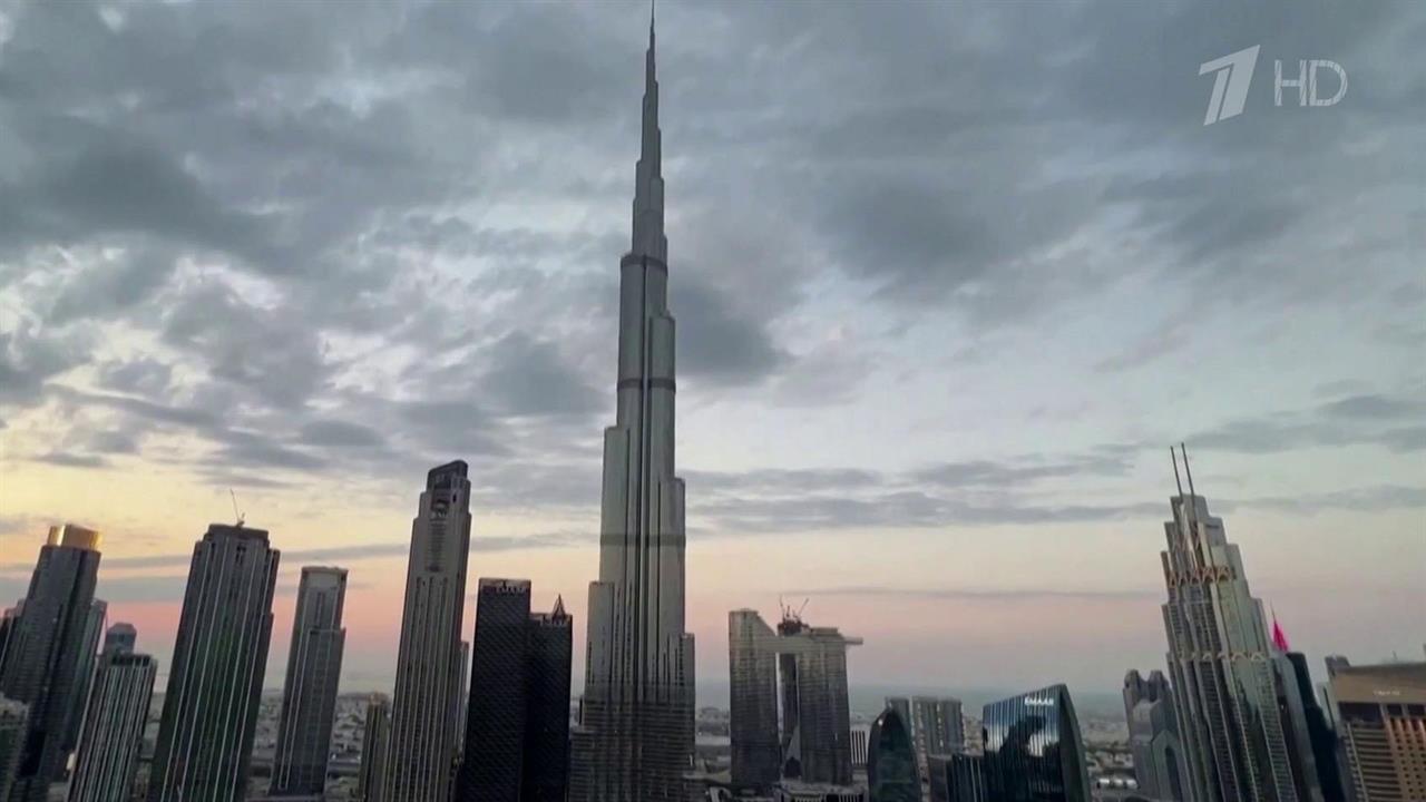 В Дубае открылся самый высокий отель в мире.