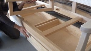 Диван из ясеня