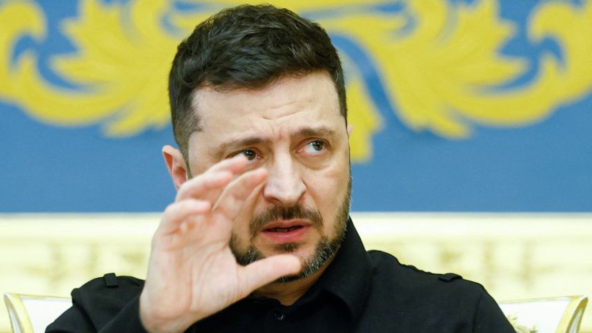 Просто рычаг давления: кому нужен коррупционный скандал с другом Зеленского