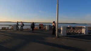 Набережная Ладья осенью