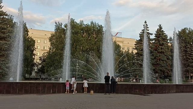 Фонтан  и музыка.