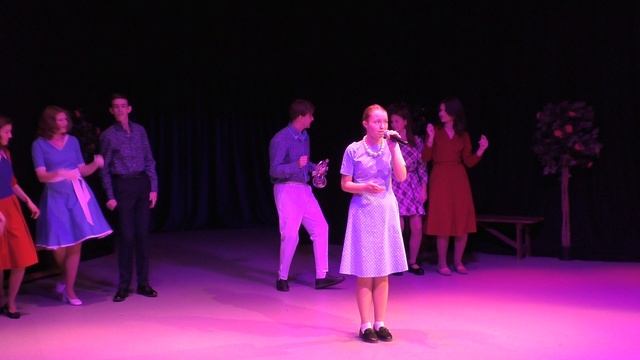 2025-11-15_Эвридика_Ретро-концерт_20_Замечательный сосед