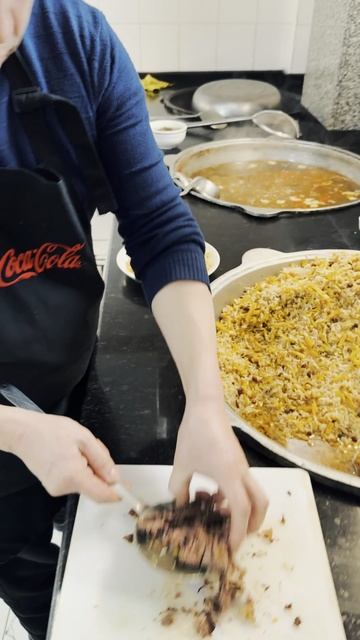 Вкус Узбекистана: огромная дегустация Нарына, Халима и Мошкичири