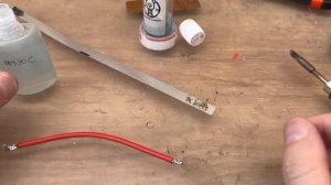 Надёжно припаиваю провод к алюминию, что не оторвать. Простейший способ, который мало кто знает