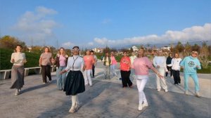 Танцевальный флешмоб в Геленджике.mp4