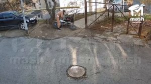 Встретились как то дама с собачкой и питбайкер в Ялте.