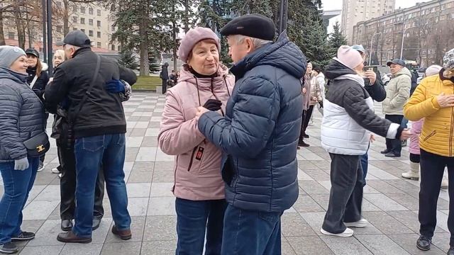 СИРЕНЕВЫЙ ВЕЧЕР смотреть онлайн