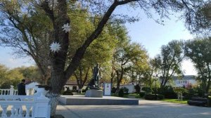 Станица Тамань. Набережная. Живу в КП "Покровский". Тепло, 22 град. (на солнце) 16 ноября