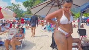 Ах какая женщина в бикини! Встретил в Бразилии на пляже