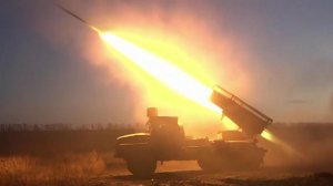 В репортаже Первого канала боевая работа расчета РСЗО "Град" на Красноармейском направлении.